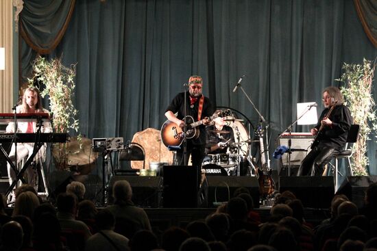 Farewell concert by Aquarium band