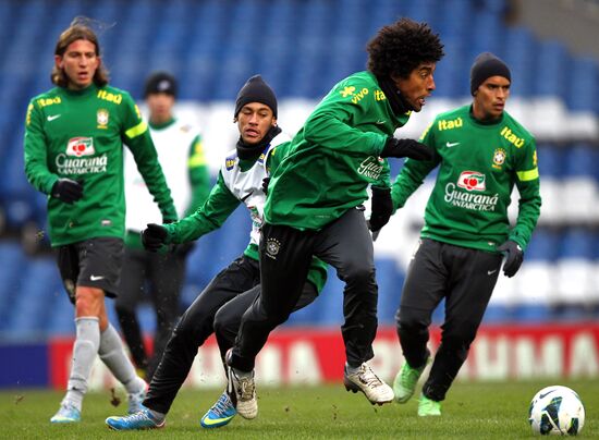 Brazilian national football team holds training session