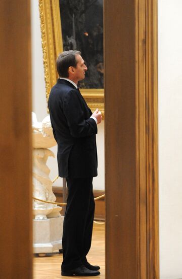 Sergei Naryshkin meets with cultural arts professionals