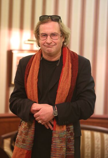 Moscow's "Et Cetera" Theater celebrates 20th anniversary