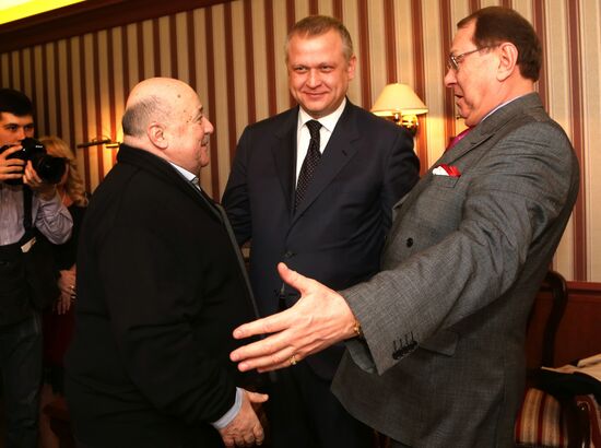 Moscow's "Et Cetera" Theater celebrates 20th anniversary