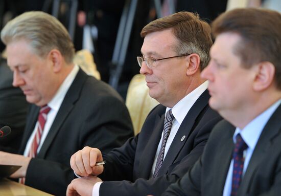 Meeting of Russian and Ukrainian foreign ministers