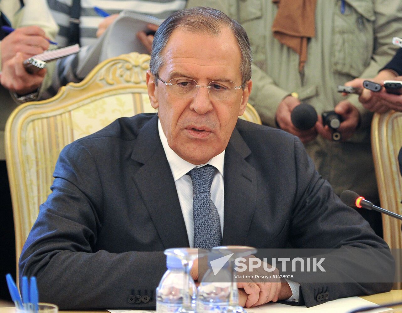 Meeting of Russian and Ukrainian foreign ministers