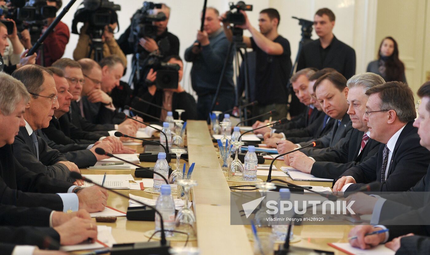 Meeting of Russian and Ukrainian foreign ministers