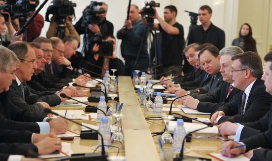 Meeting of Russian and Ukrainian foreign ministers