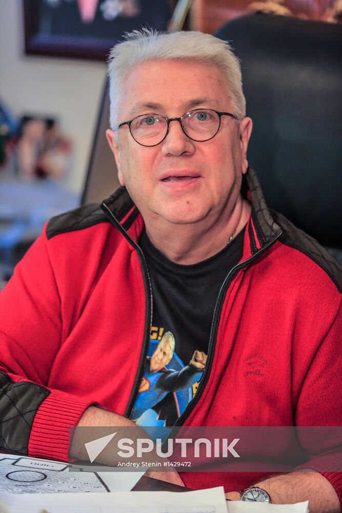 Singer and comedian Vladimir Vinokur gives interview