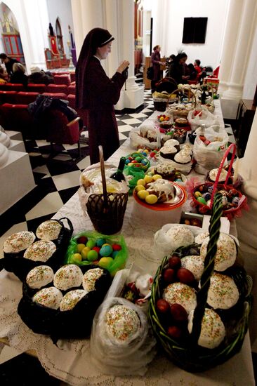 Celebrating Catholic Easter in Novosibirsk