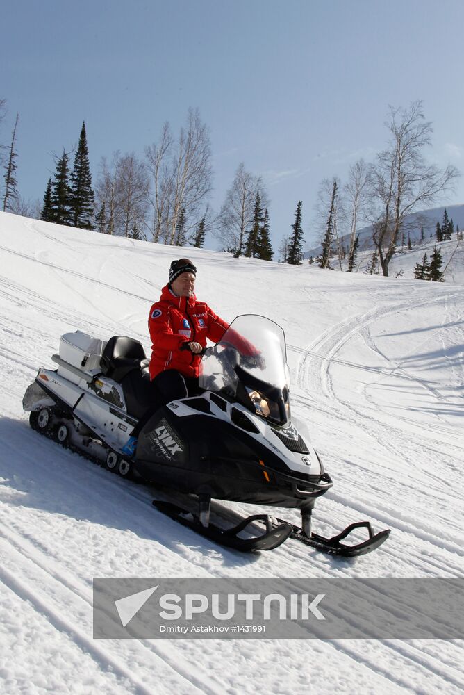 Dmitry Medvedev visits Sheregesh ski resort