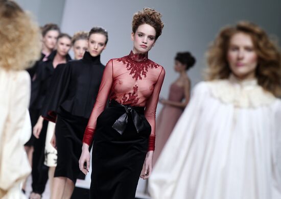 Fashion Week at Gostiny Dvor. Day six