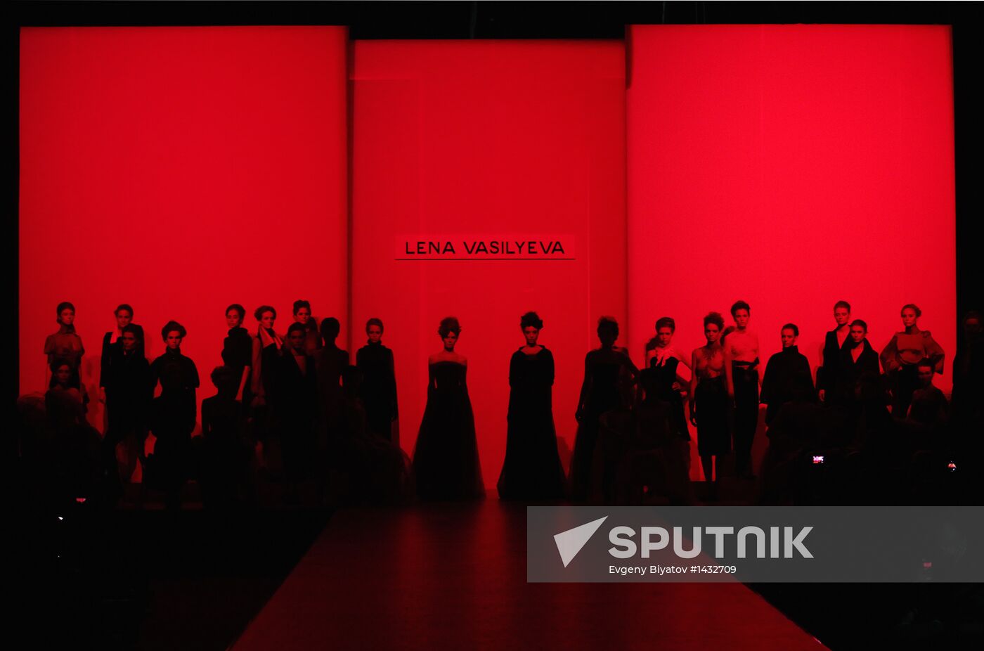 Fashion Week at Gostiny Dvor. Day six