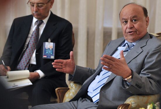 Putin meets with Yemen's President Abd Rabbuh Mansur Hadi