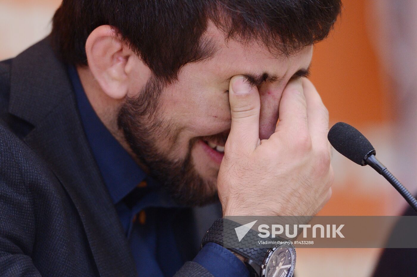 Russian wrestler Rasul Mirzayev answers journalists' questions