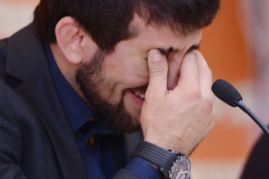 Russian wrestler Rasul Mirzayev answers journalists' questions