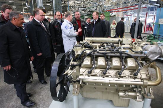 Dmitry Rogozin visits KamAz plant