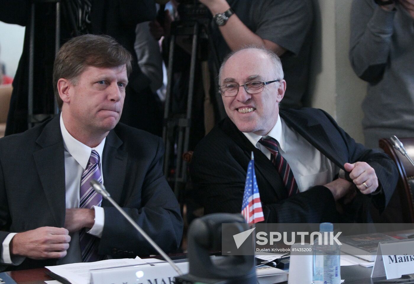 Round table with US Ambassador Michael McFaul