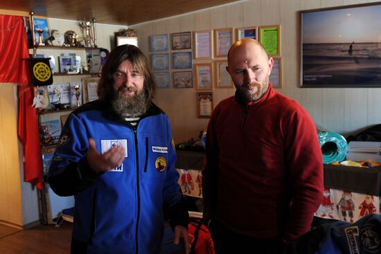 Fyodor Konyukhov heads out on dogsled expedition