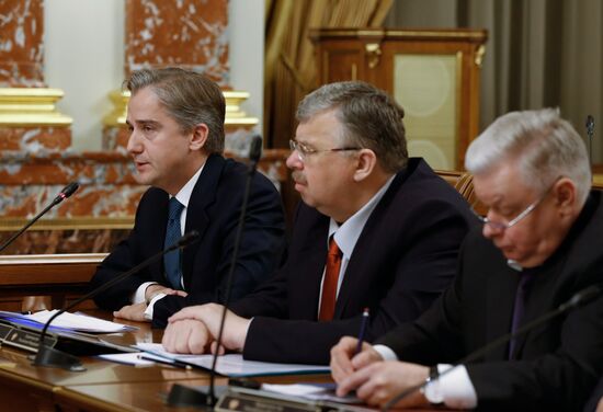 Dmitry Medvedev chairs Russian Government meeting