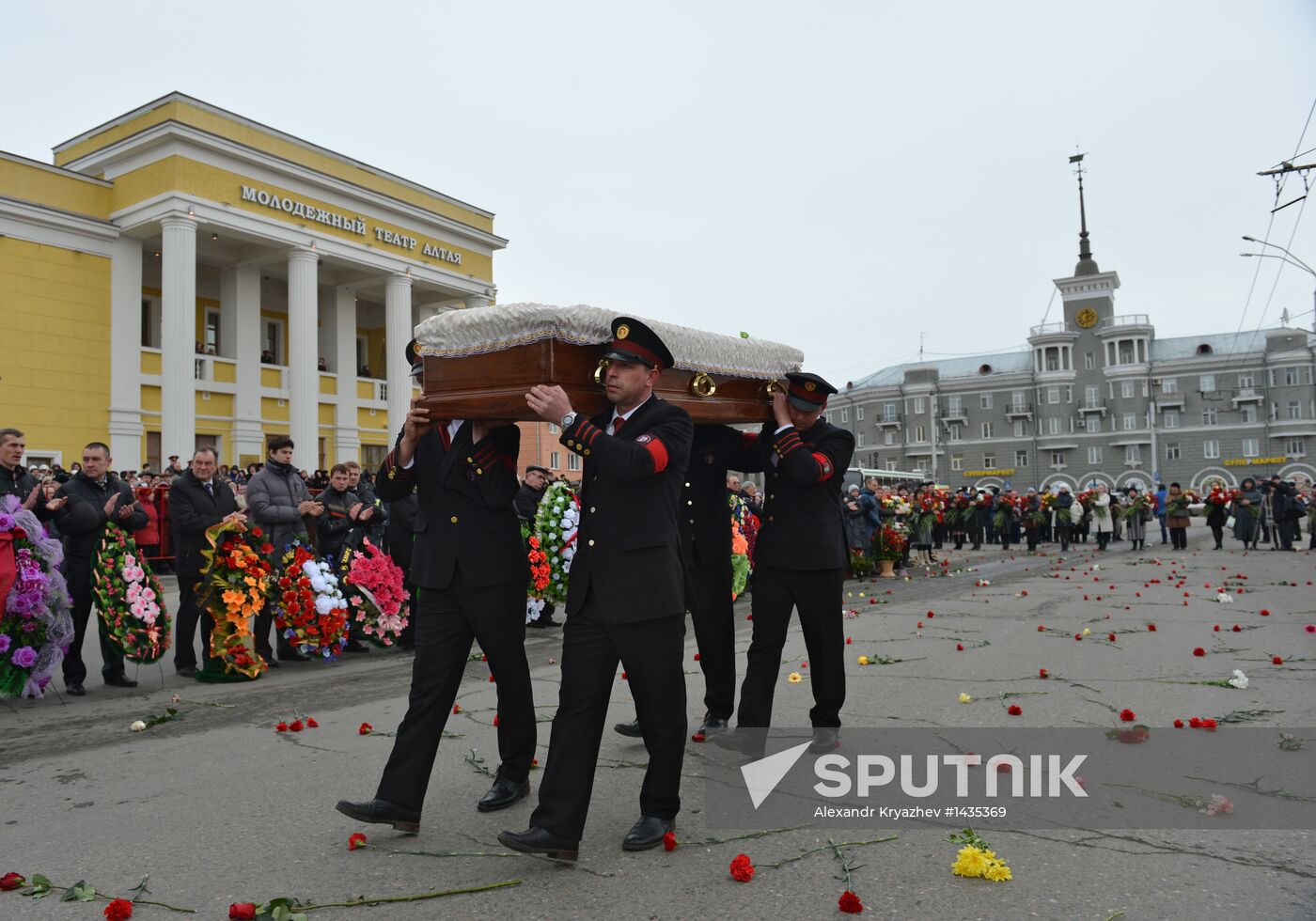 Funeral service for Valery Zolotukhin in Altai Region