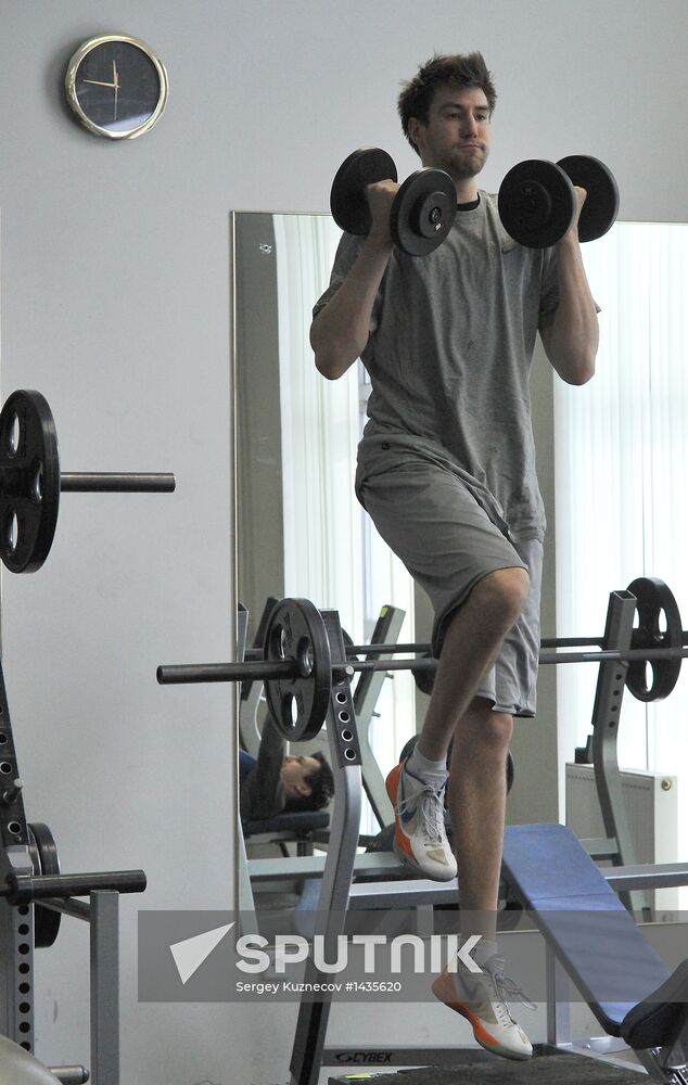 Basketball player Karasev decides to participate in NBA draft