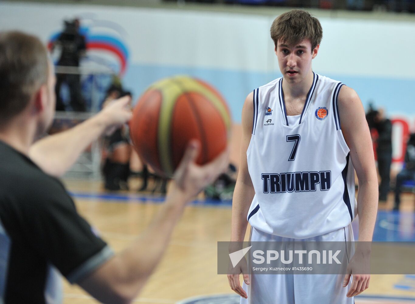 Basketball player Karasev decides to participate in NBA draft