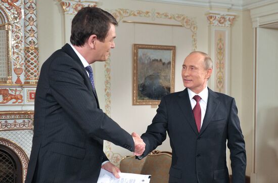 Vladimir Putin gives interview to German broadcaster ARD