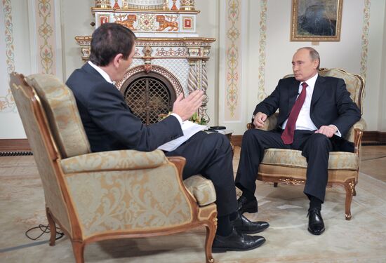 Vladimir Putin gives interview to German broadcaster ARD