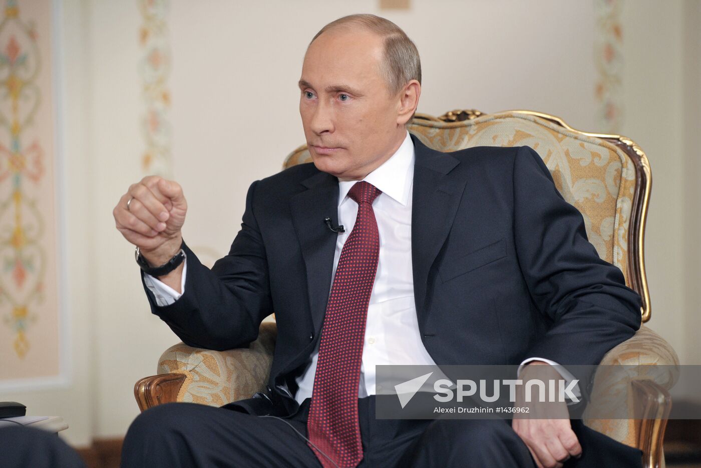 Vladimir Putin gives interview to German broadcaster ARD