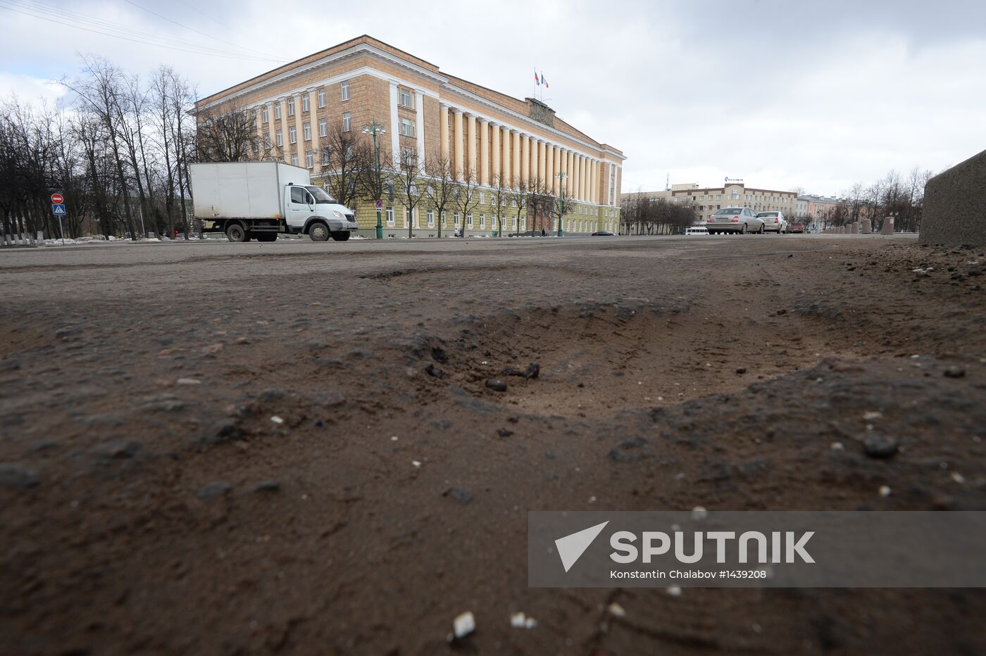 Broken roads in Veliky Novgorod