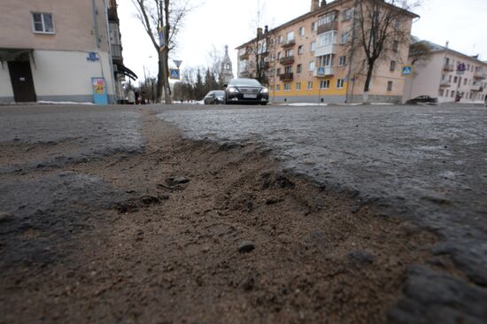 Broken roads in Veliky Novgorod