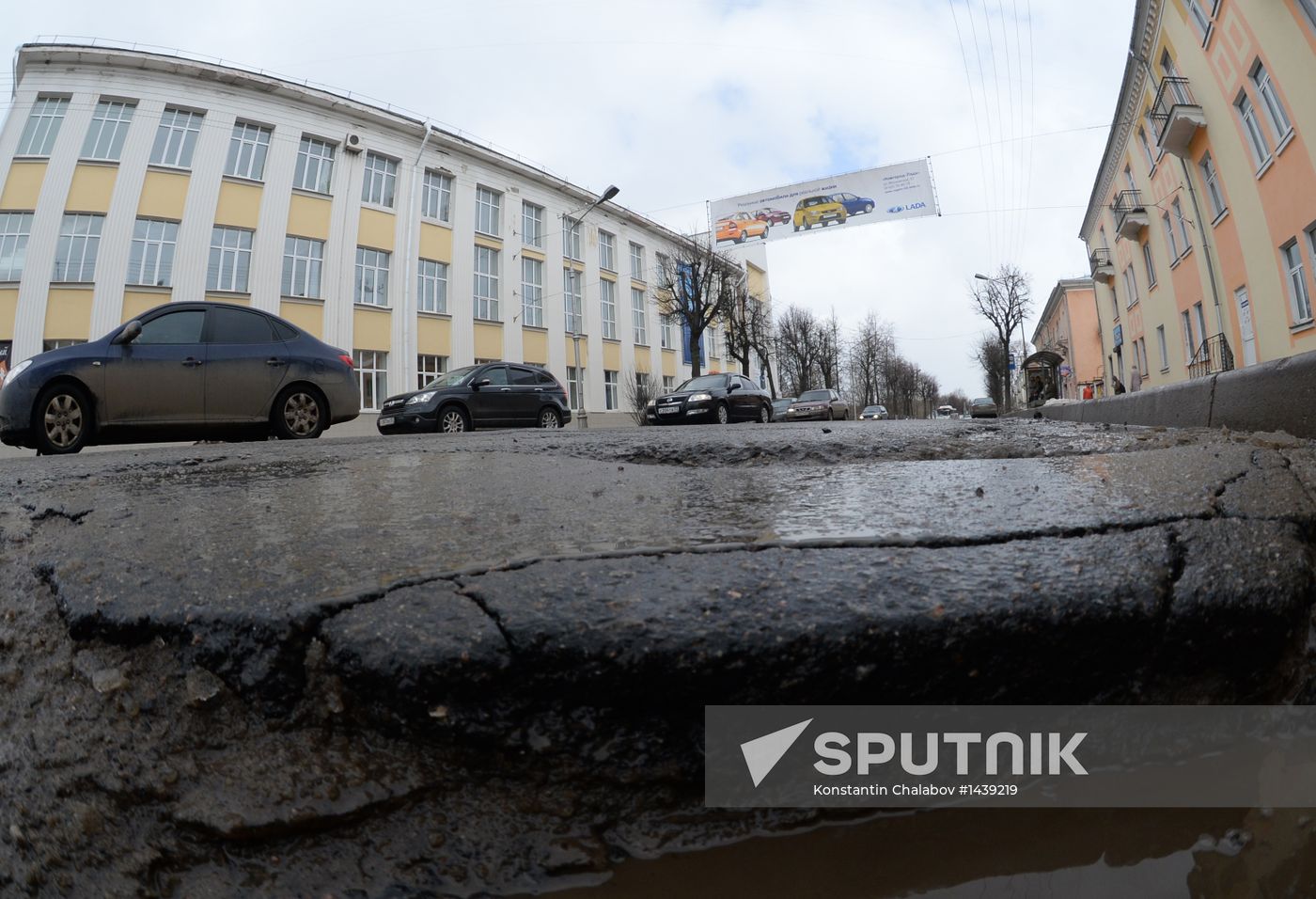 Broken roads in Veliky Novgorod