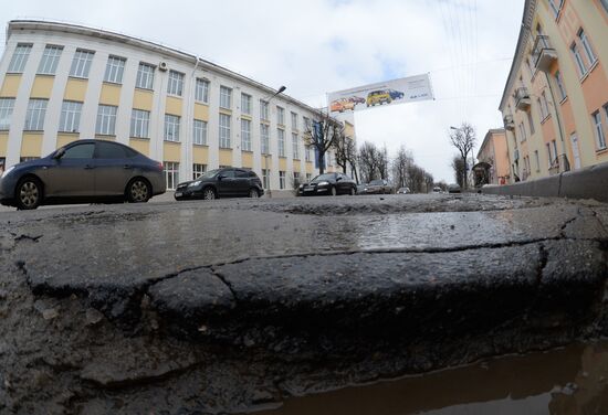 Broken roads in Veliky Novgorod