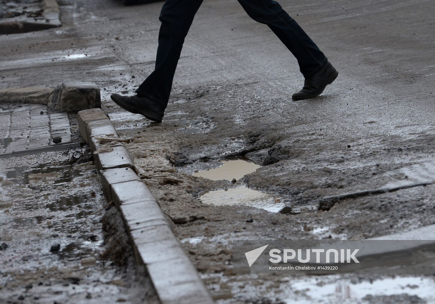 Broken roads in Veliky Novgorod