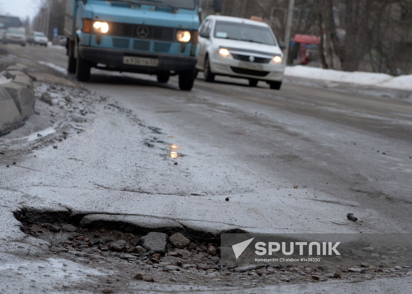 Broken roads in Veliky Novgorod