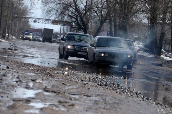 Broken roads in Veliky Novgorod