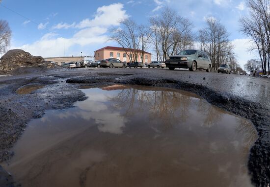 Broken roads in Veliky Novgorod