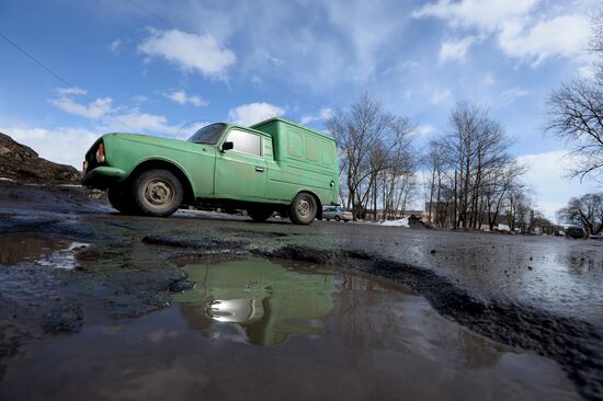 Broken roads in Veliky Novgorod