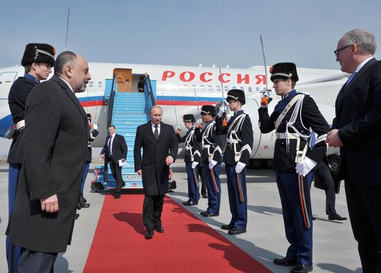 Vladimir Putin on official visit to Netherlands