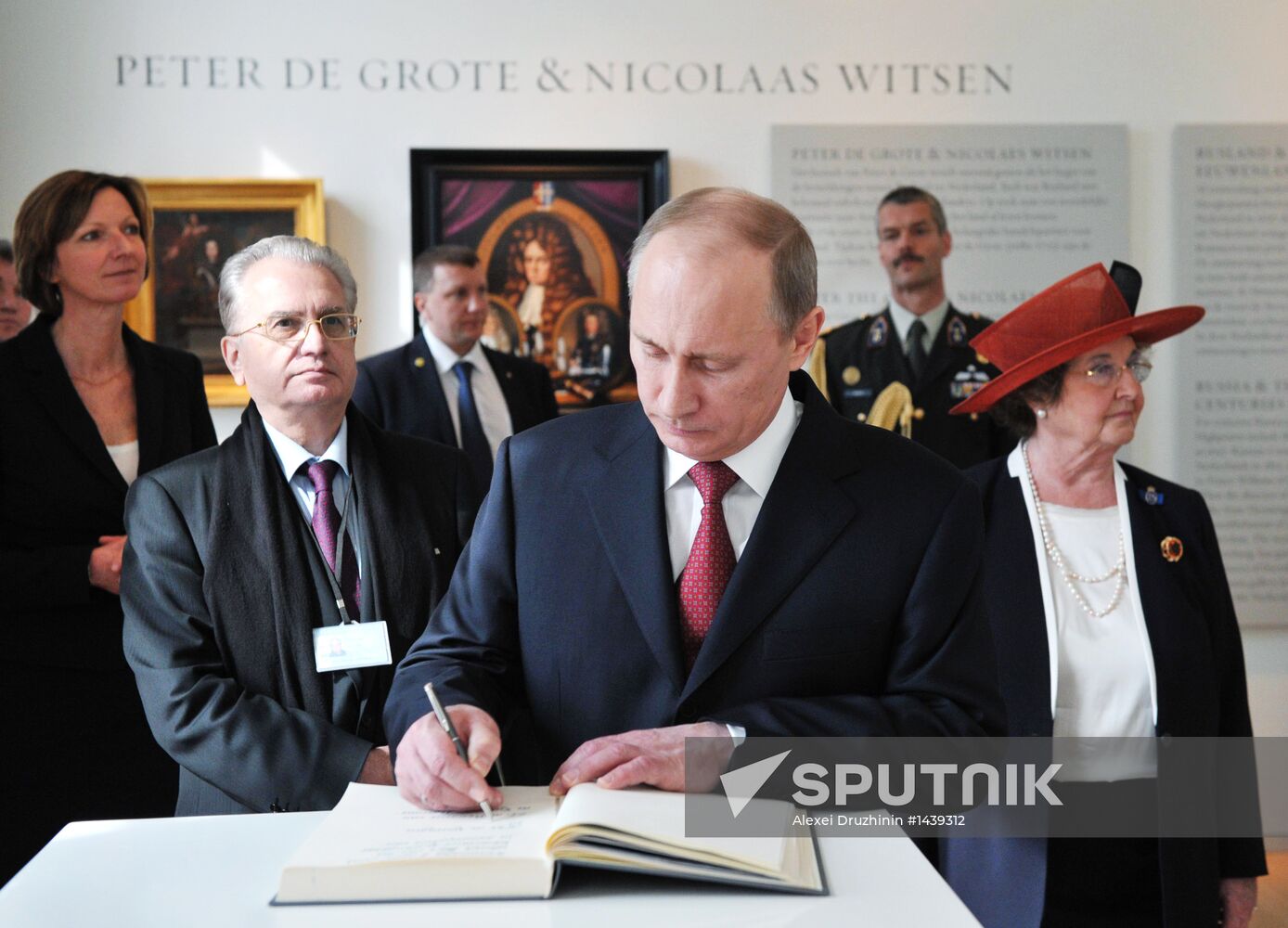 Vladimir Putin on official visit to Netherlands