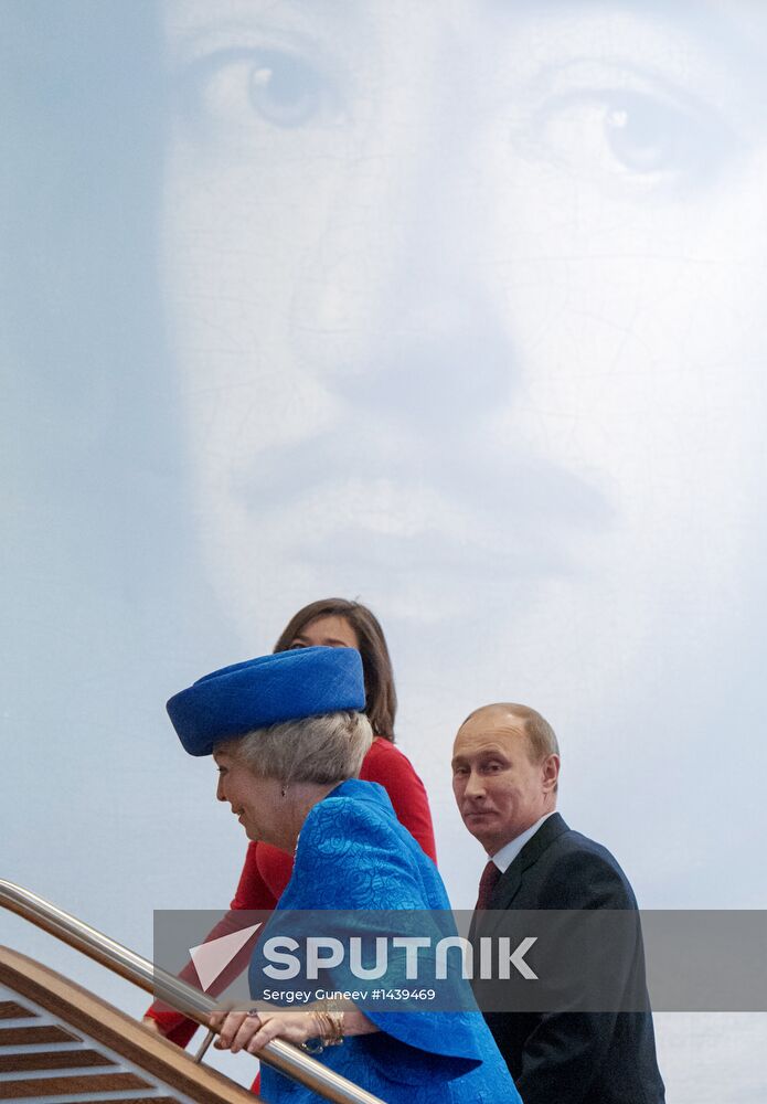 Vladimir Putin on official visit to Netherlands