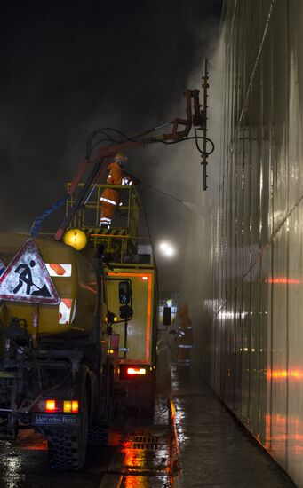 Cleaning Moscow Lefortovo tunnel