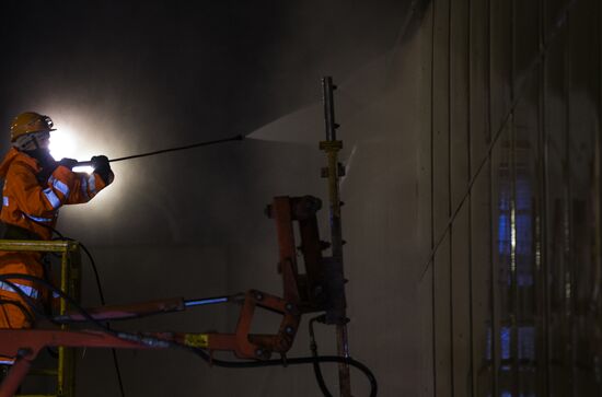 Cleaning Moscow Lefortovo tunnel