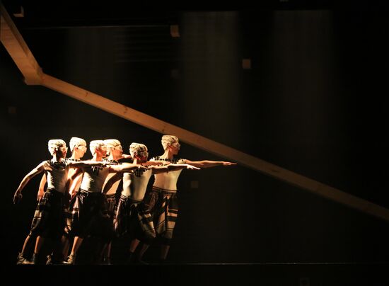 Rehearsal of Skywalkers at Lenkom theater