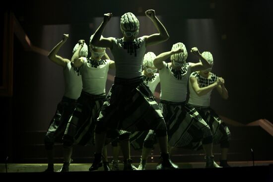 Rehearsal of Skywalkers at Lenkom theater