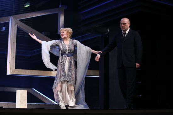Rehearsal of Skywalkers at Lenkom theater