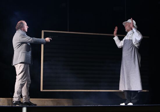 Rehearsal of Skywalkers at Lenkom theater