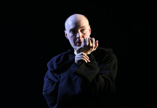 Rehearsal of Skywalkers at Lenkom theater