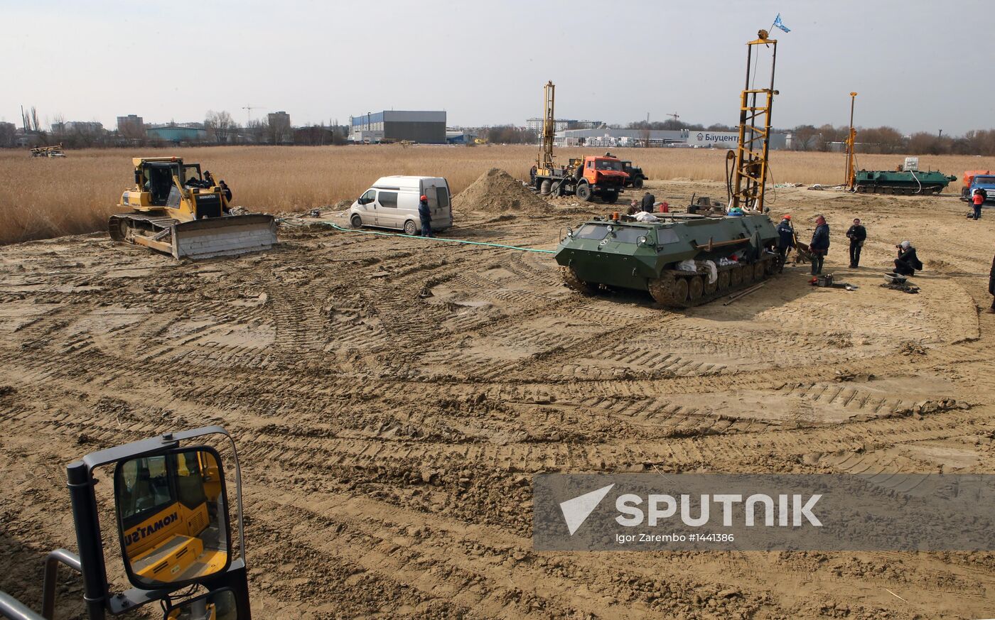 Vitaly Mutko checks on 2018 World Cup stadium construction