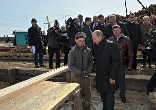Vladimir Putin visits Siberian Federal District
