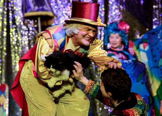 Moscow's Cat Theater reopens after renovation