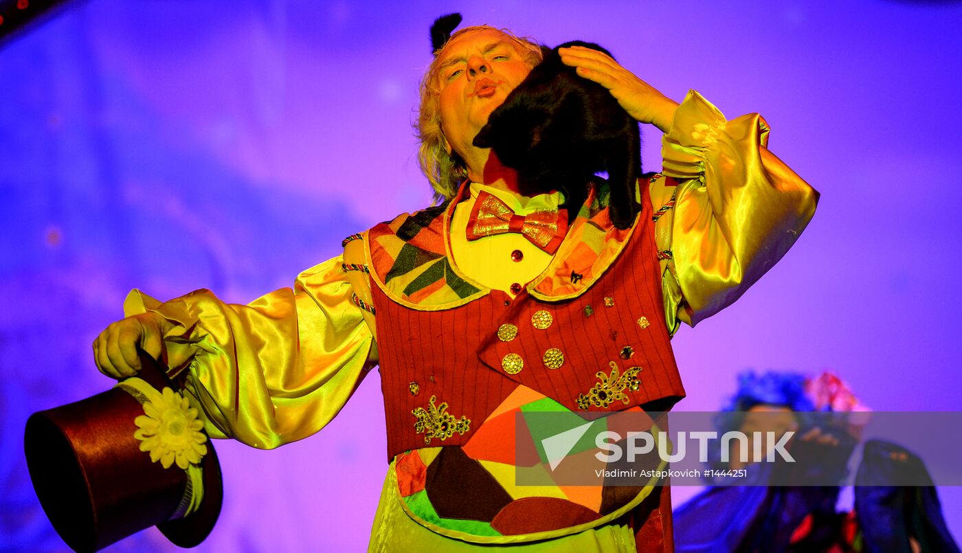 Moscow's Cat Theater reopens after renovation